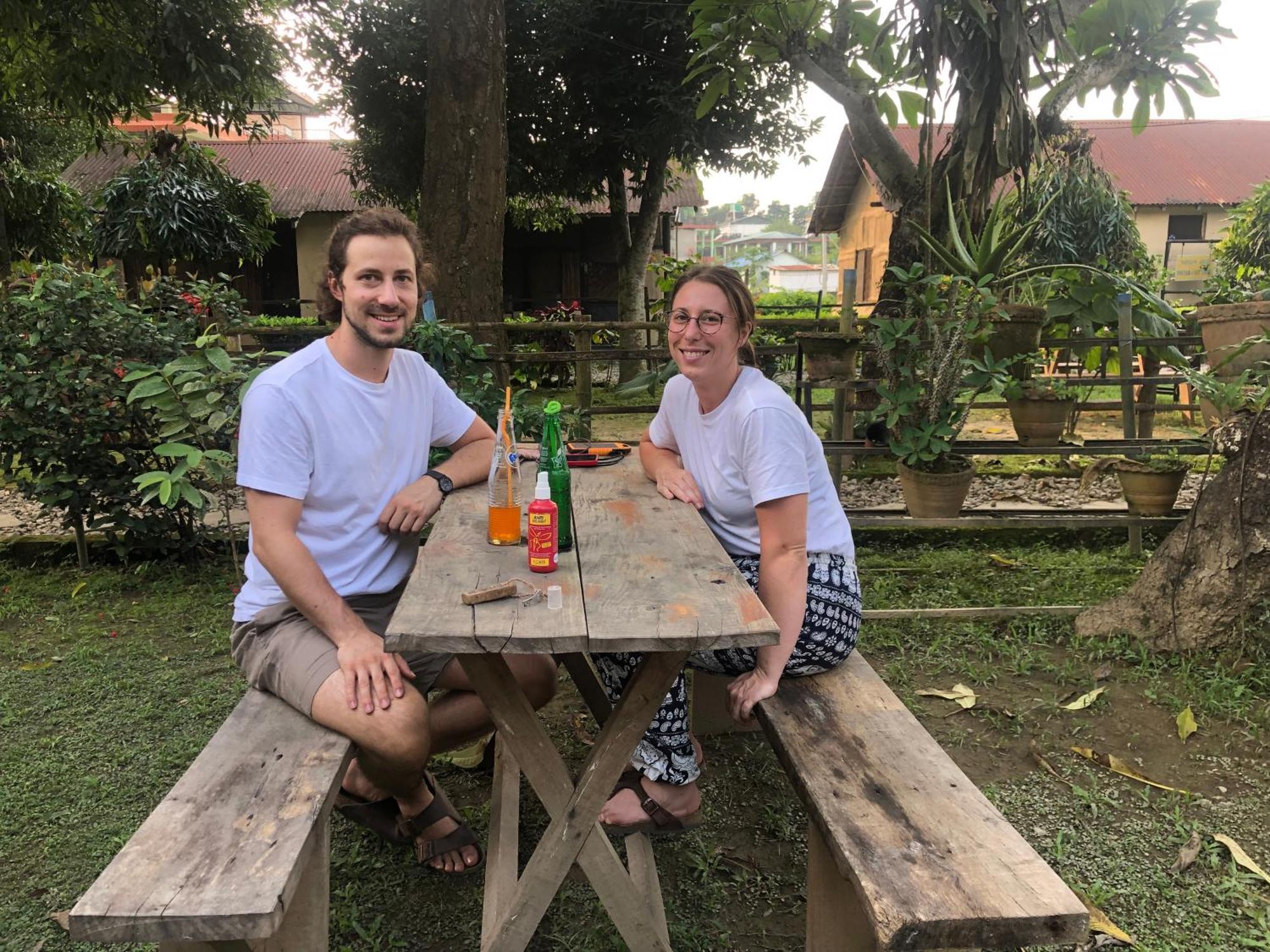 Hotel Tharu Garden And Beer Bar Chitwan Exteriér fotografie